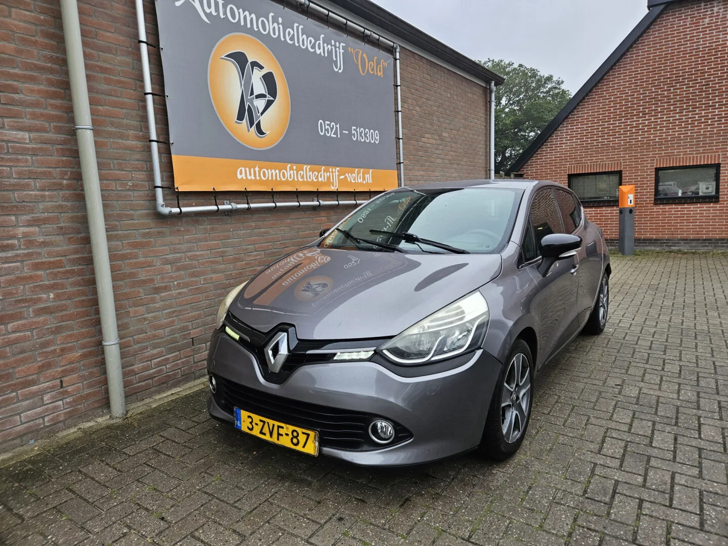 Renault Clio (2015) — foto 1