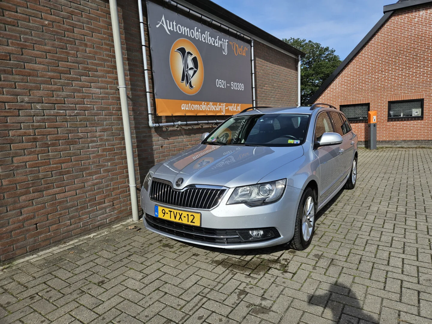 Škoda Superb (2014) — foto 1