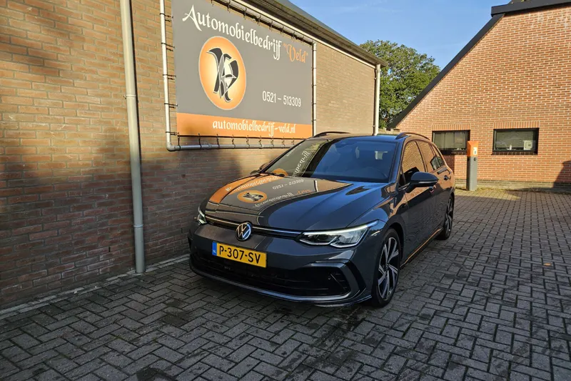 Volkswagen Golf (2022)