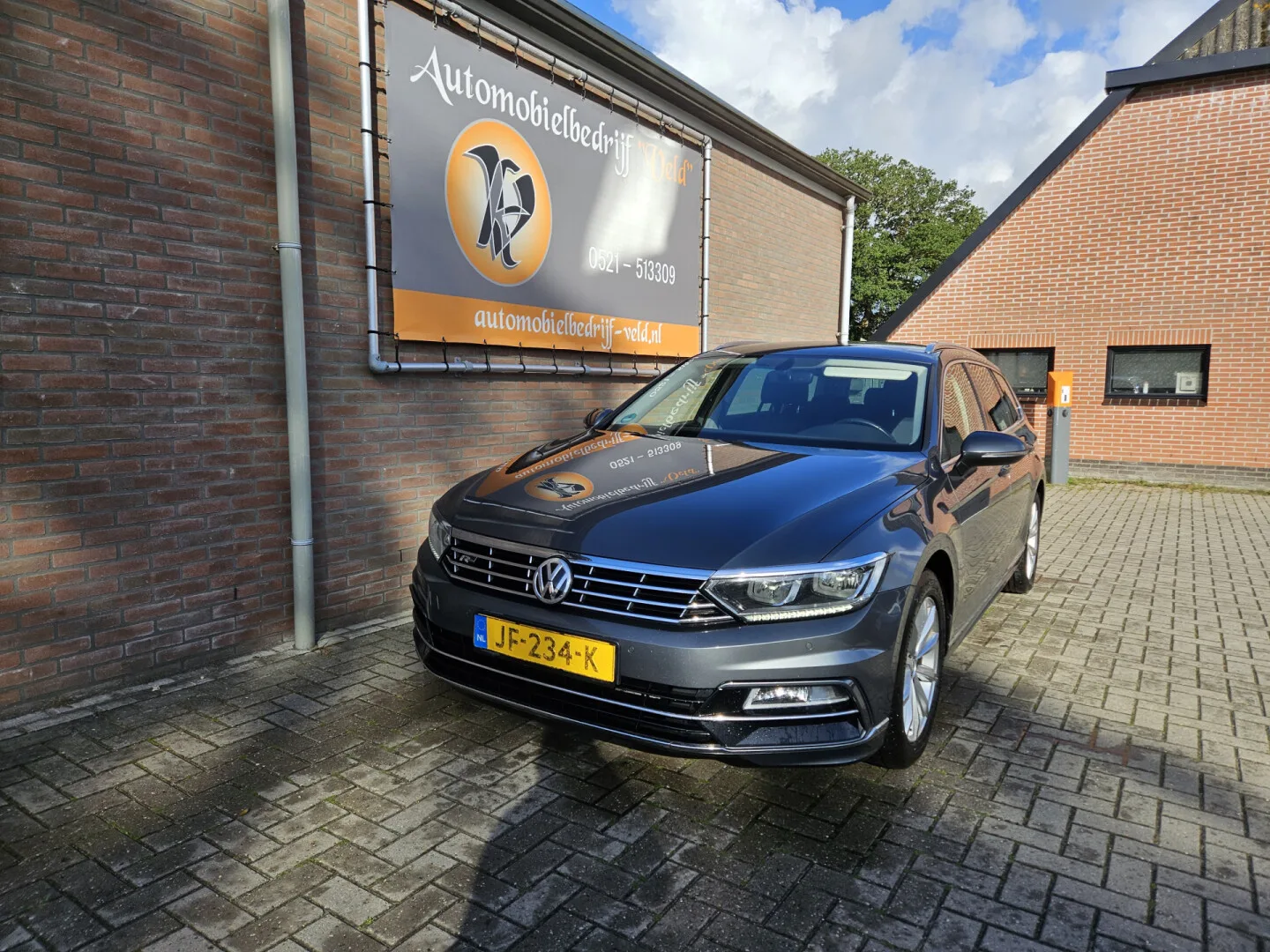 Volkswagen Passat (2016) — foto 1
