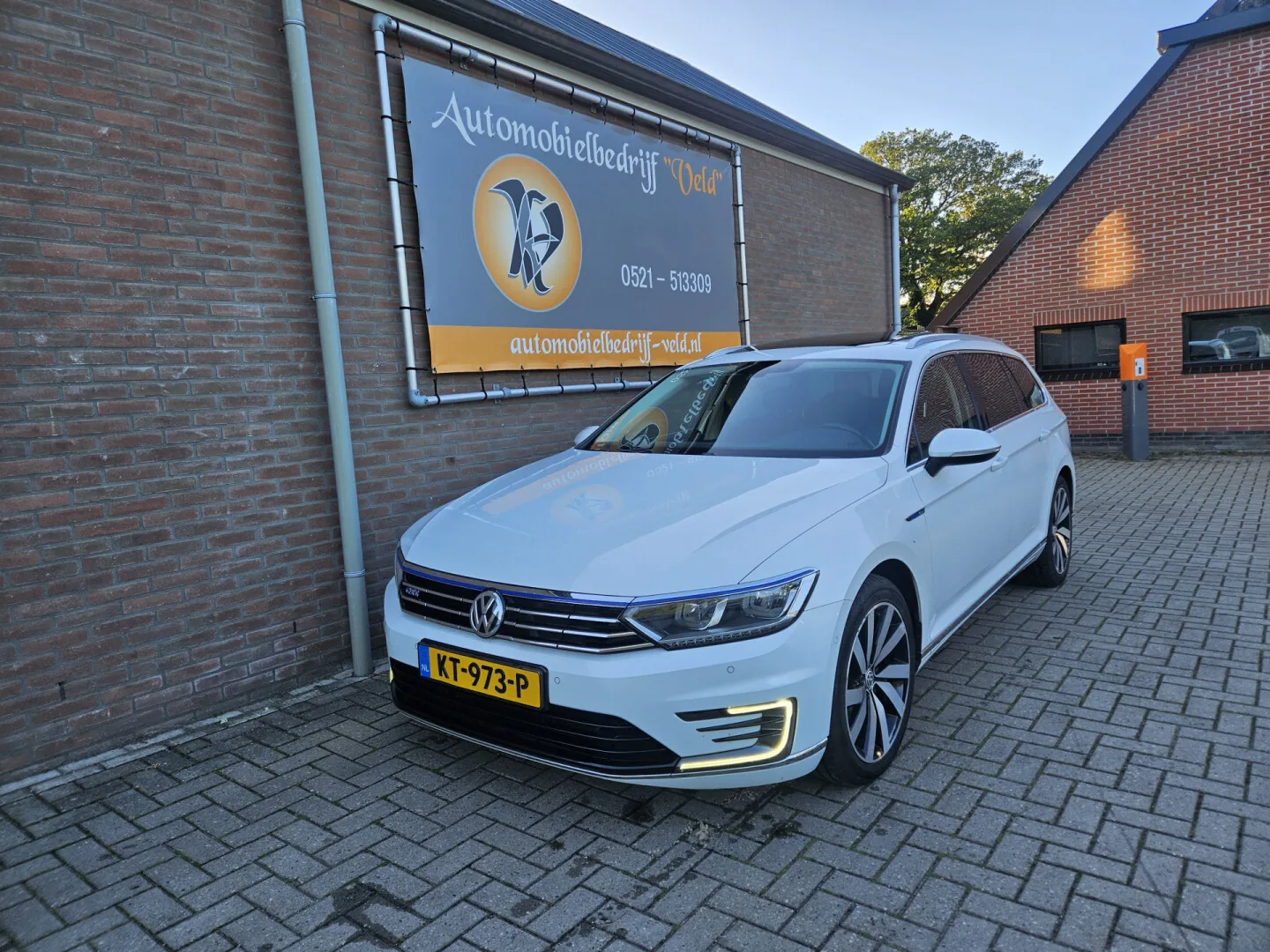 Volkswagen Passat (2016) — foto 1