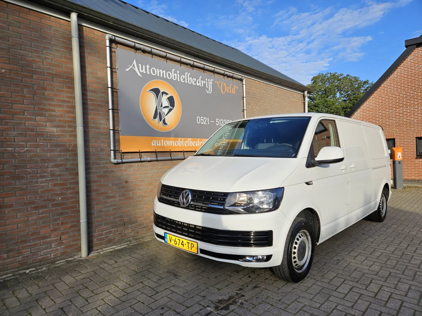 Volkswagen Transporter (2019) — foto 1