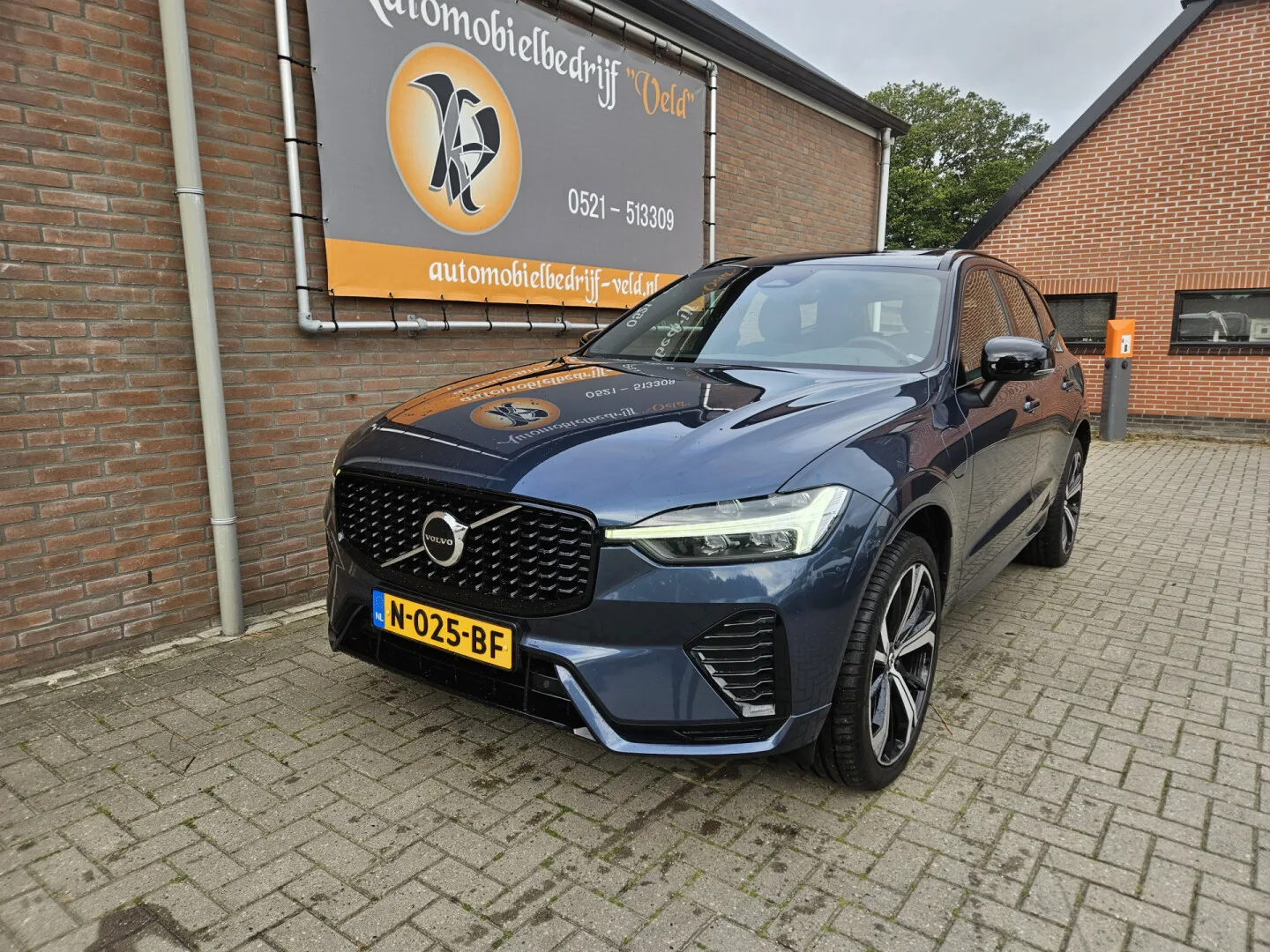 Volvo XC60 (2021) — foto 1