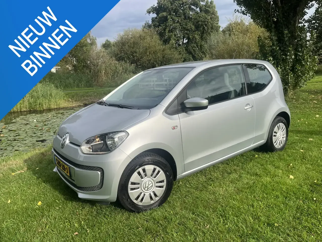 Volkswagen Up! (2014) — foto 1