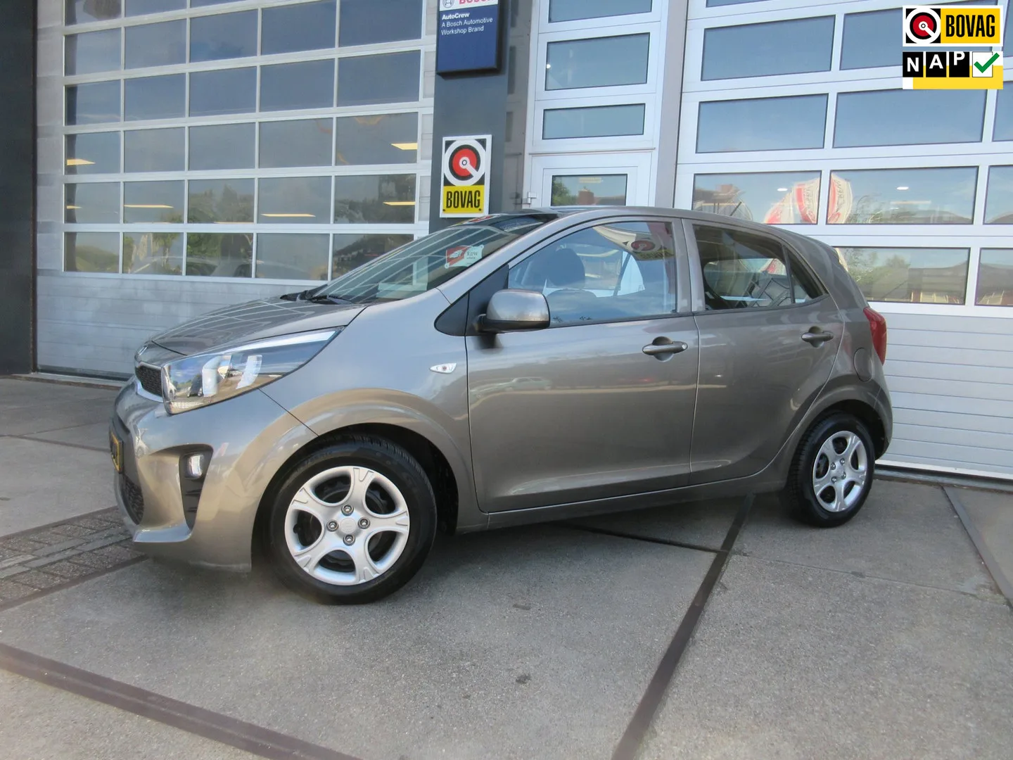 Kia Picanto (2018) — foto 1