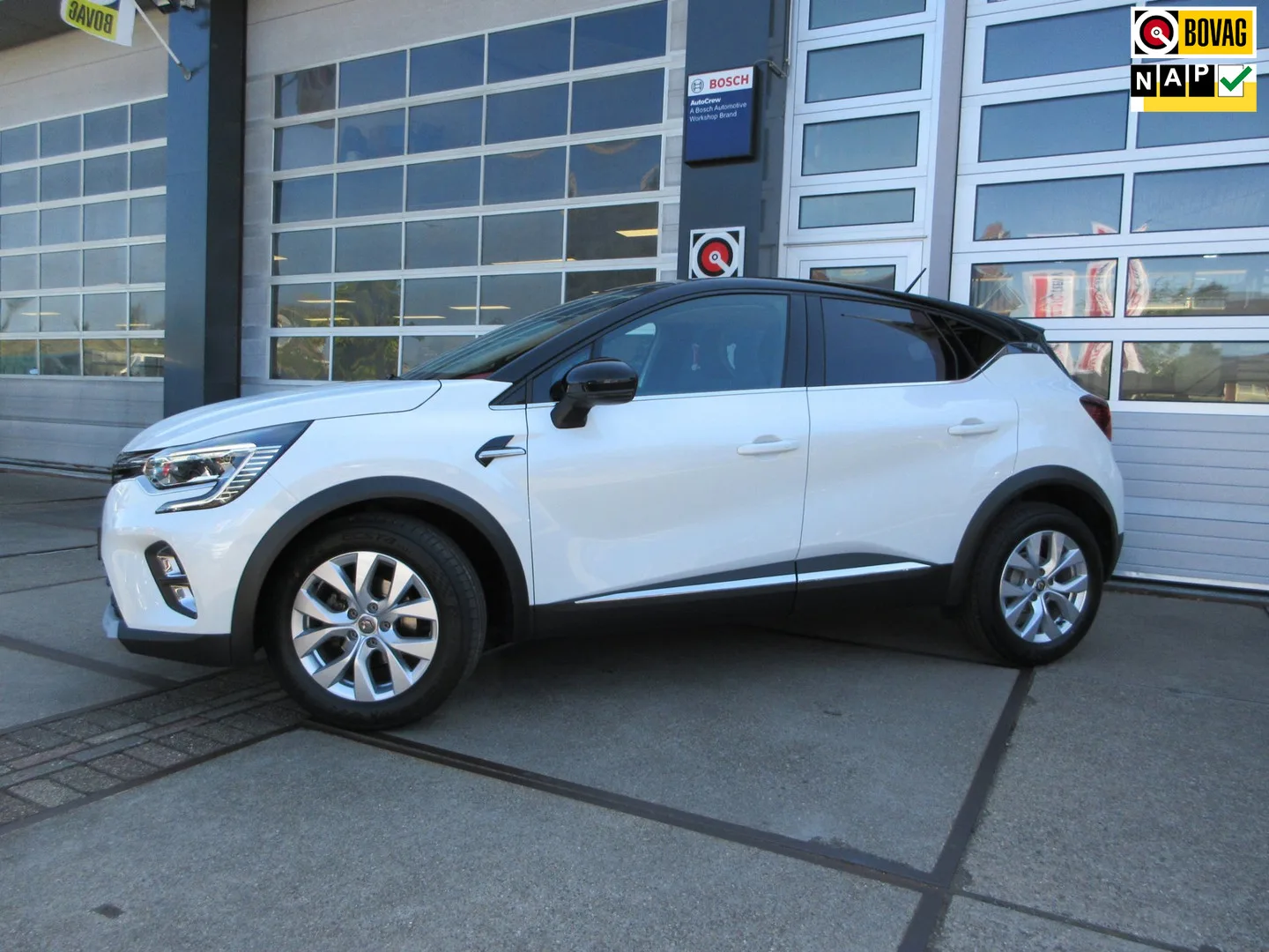 Renault Captur (2021) — foto 1