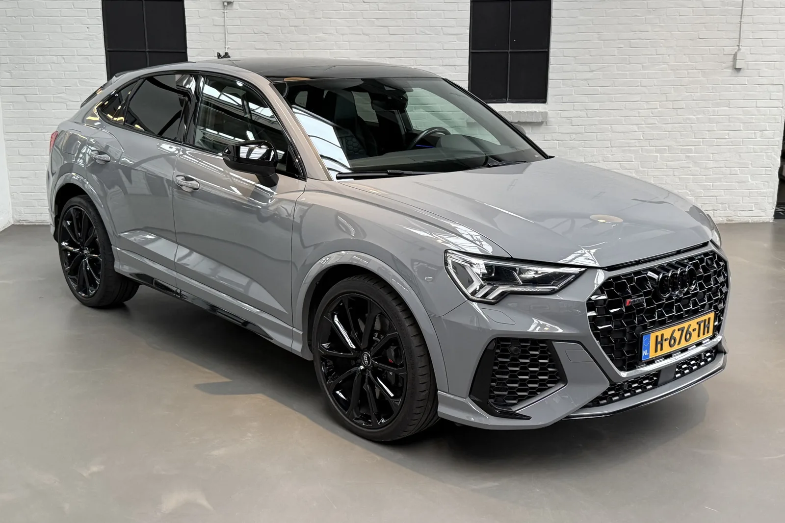 Audi Q3 Sportback (2020) — foto 1