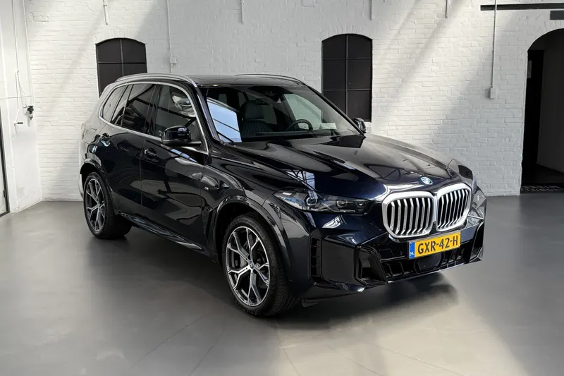 BMW X5 (2024)