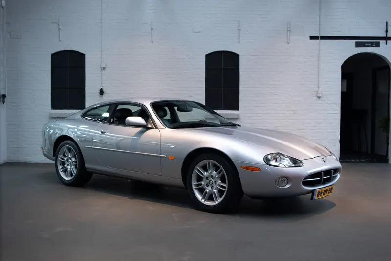 Jaguar XK8 (2002)