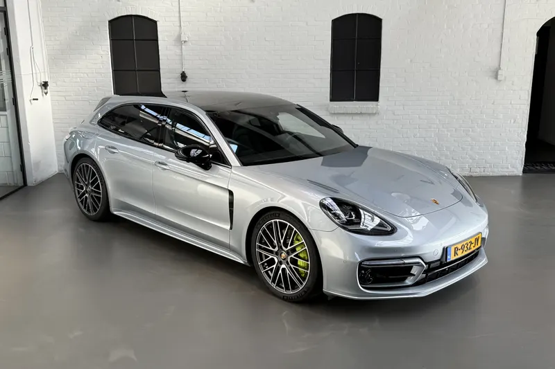 Porsche Panamera (2021)