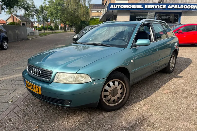 Audi A4 (2001)