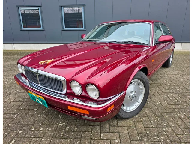 Jaguar XJ (1997) — foto 1