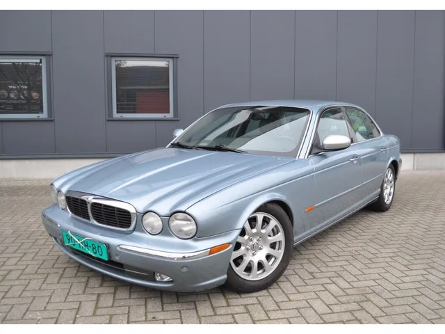 Jaguar XJ (2003) — foto 1