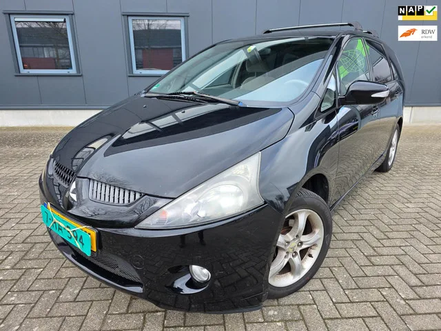Mitsubishi Grandis (2005) — foto 1