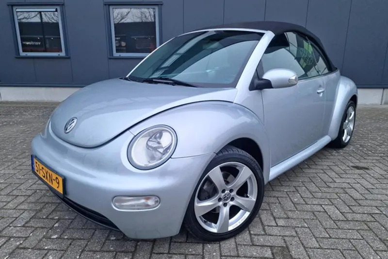 Volkswagen New Beetle (2004)