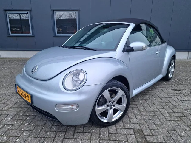 Volkswagen New Beetle (2004) — foto 1