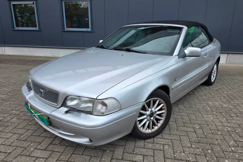 Volvo C70 (2001)