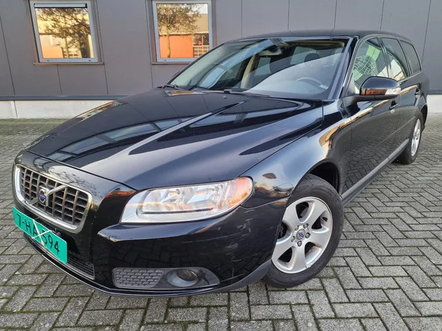 Volvo V70 (2009) — foto 1