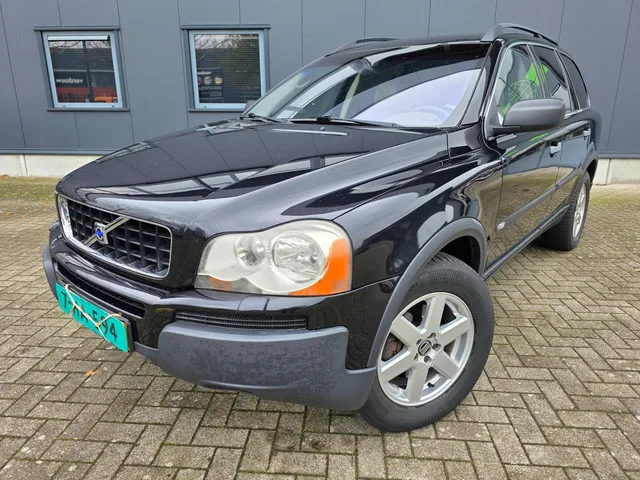 Volvo XC90 (2003) — foto 1