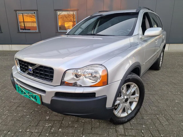 Volvo XC90 (2004) — foto 1