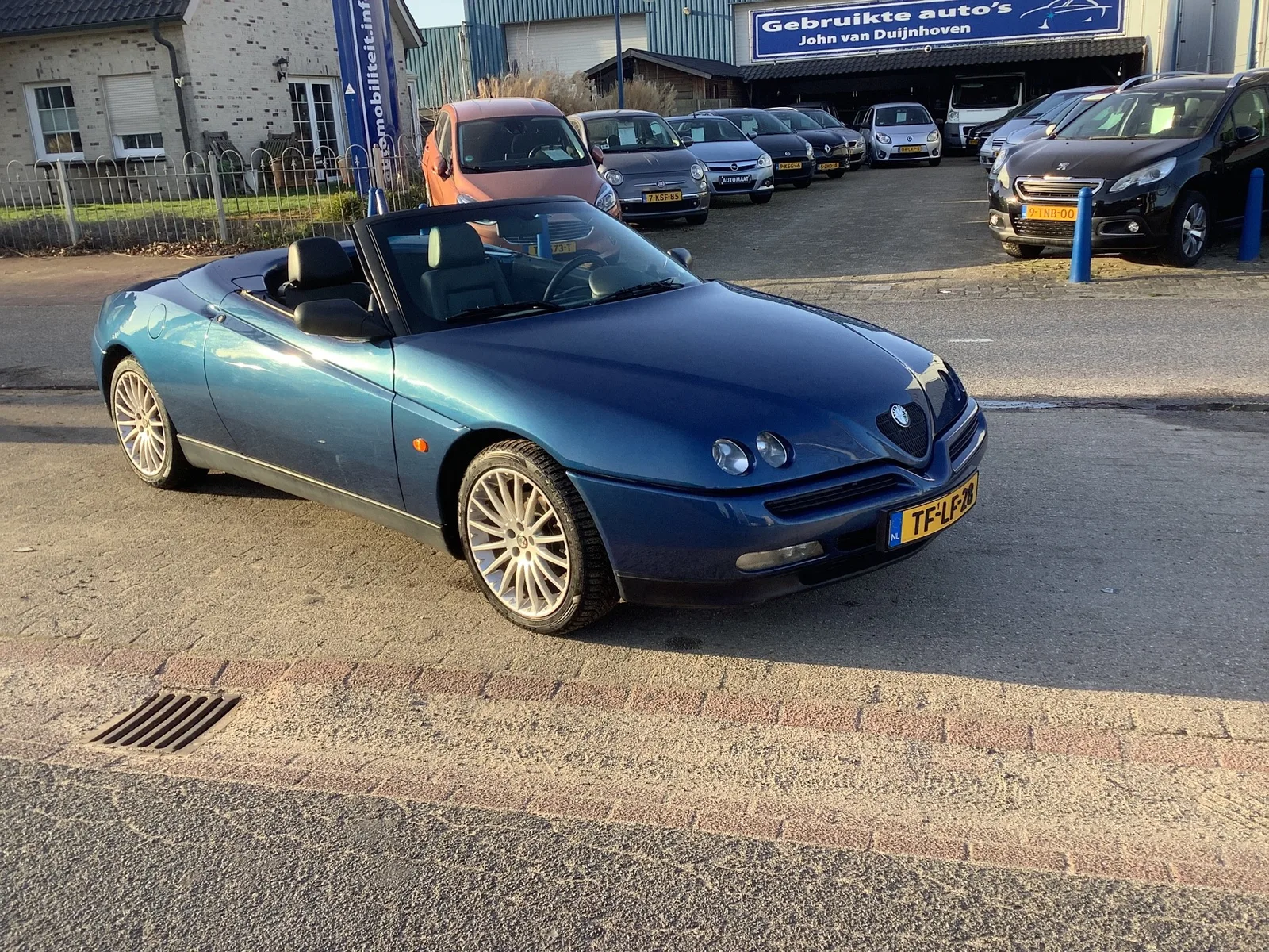 Alfa Romeo Spider (1998) — foto 1