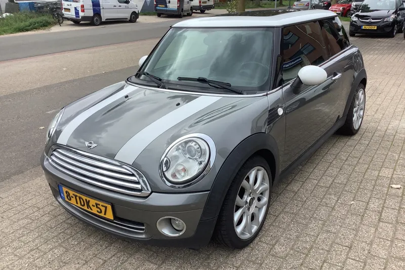 MINI Cooper (2009)