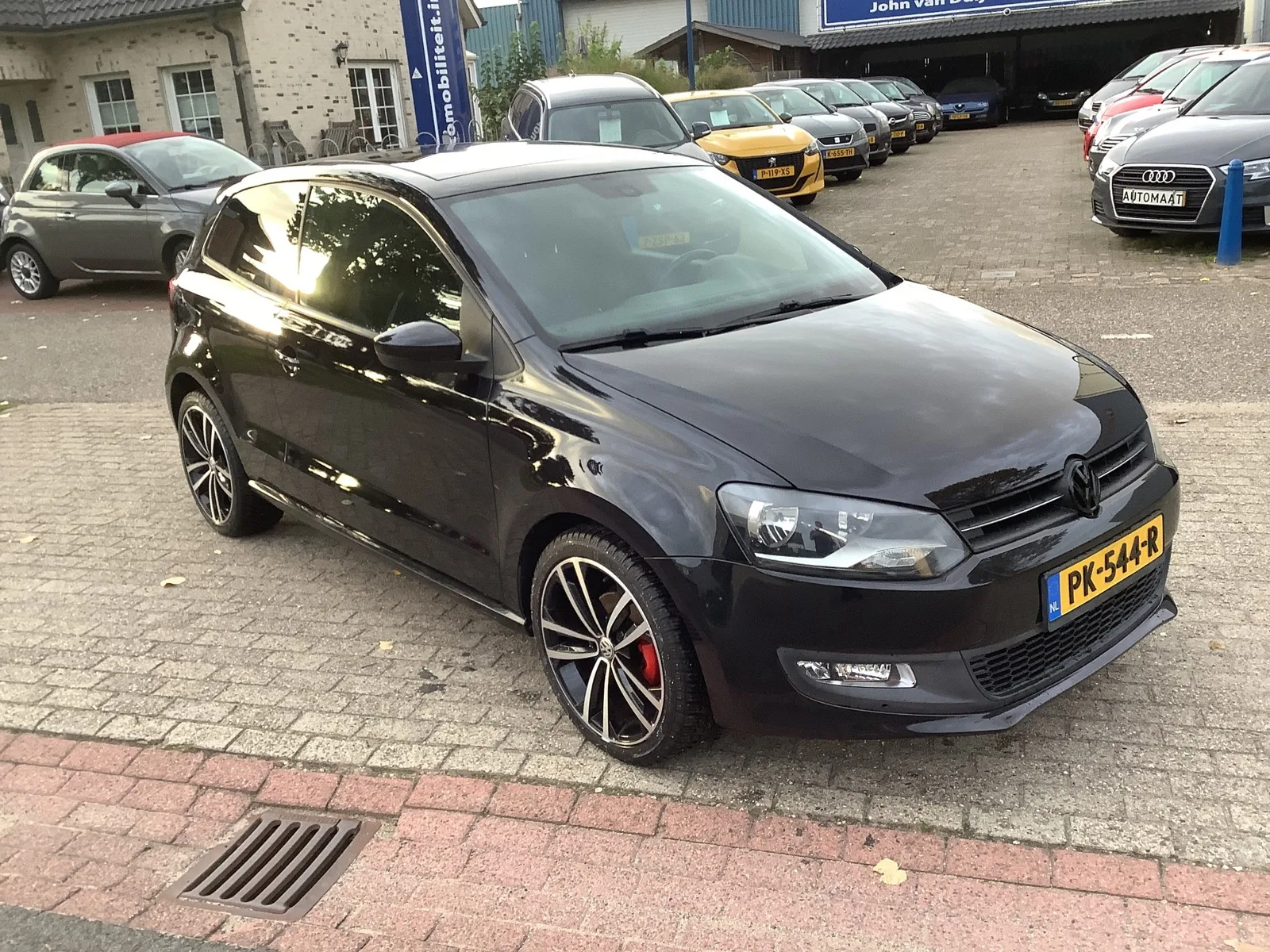 Volkswagen Polo (2011) — foto 1