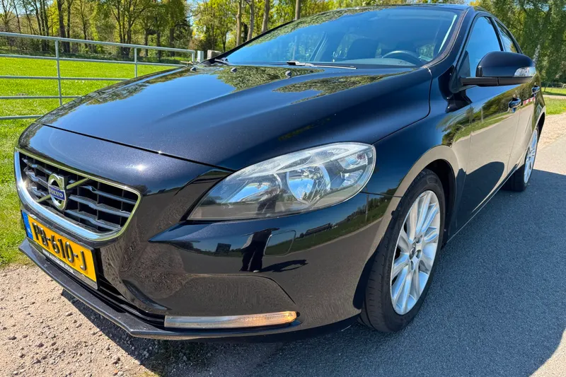 Volvo V40 (2014)