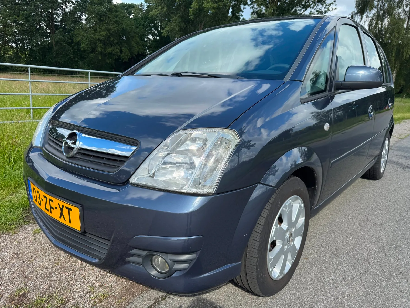 Opel Meriva (2008) — foto 1
