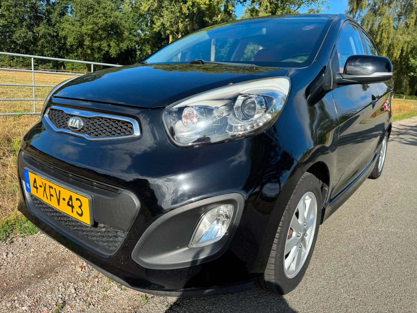 Kia Picanto (2013) — foto 1