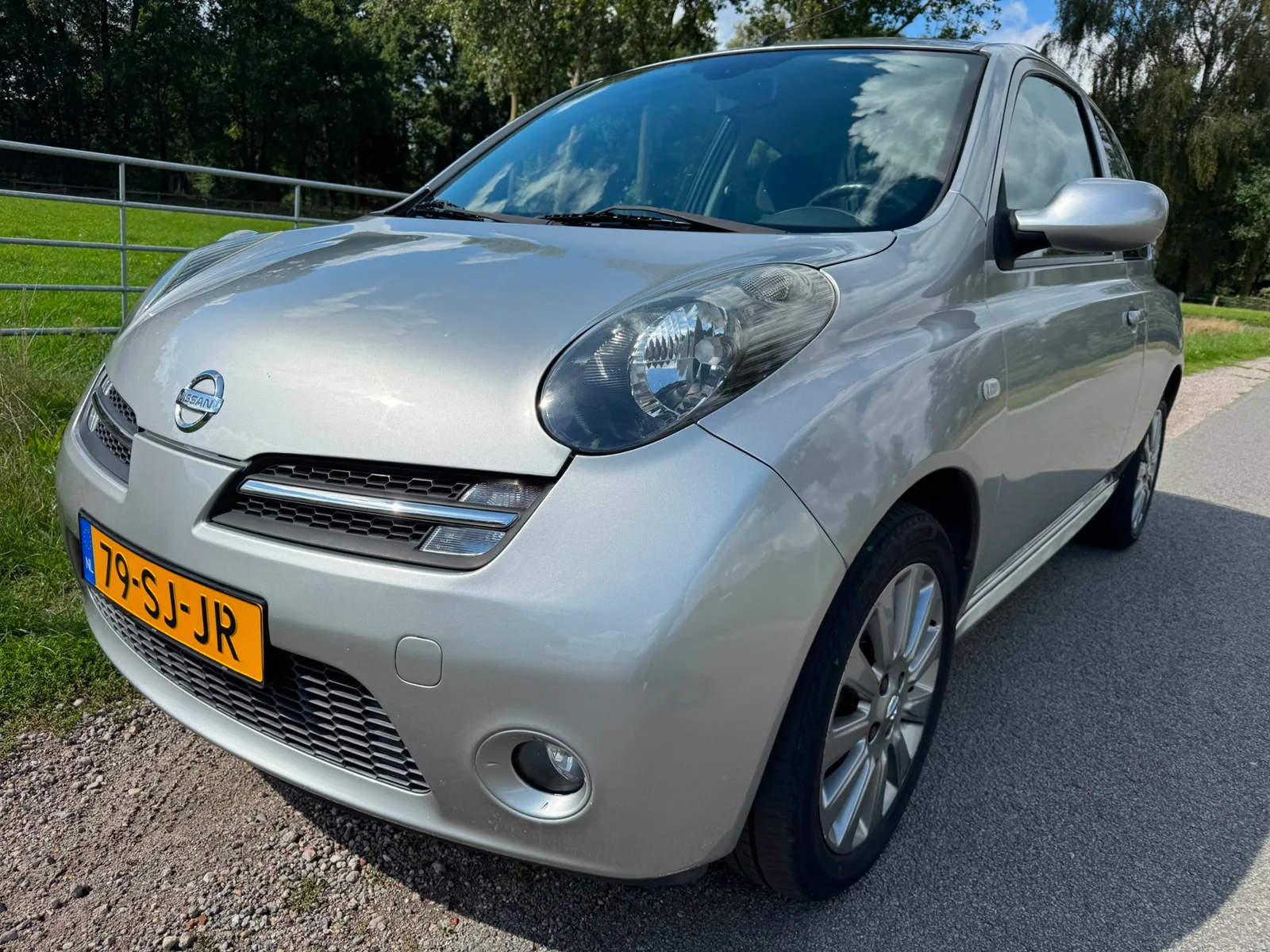 Nissan Micra (2006) — foto 1