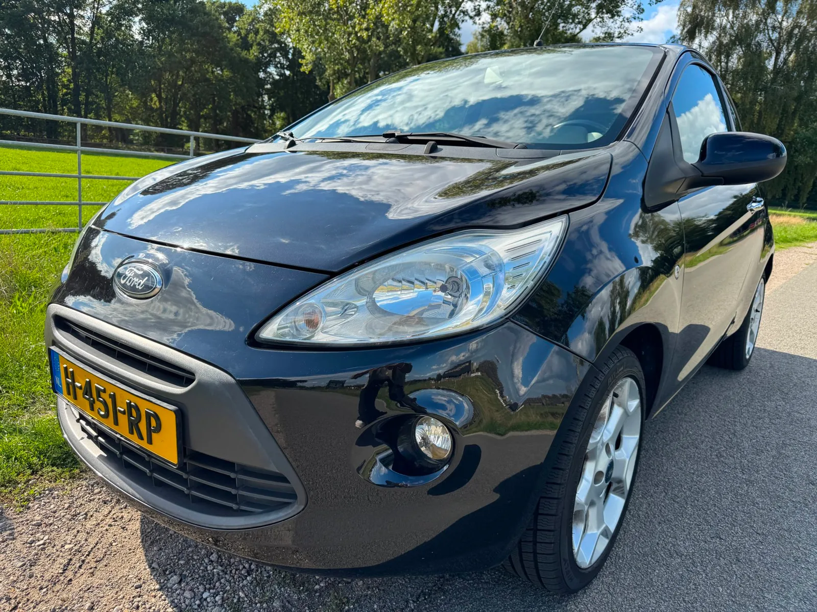 Ford Ka (2011) — foto 1