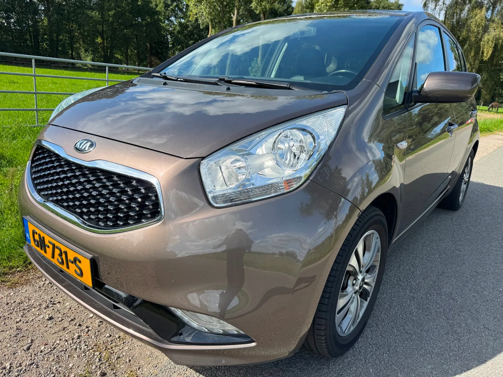 Kia Venga (2015) — foto 1