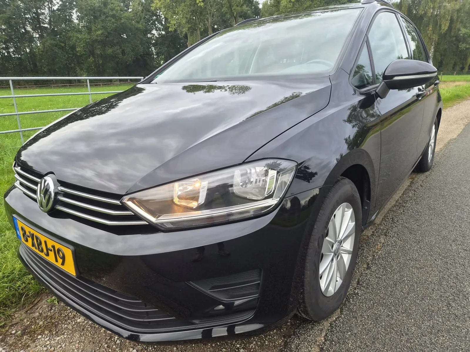 Volkswagen Golf Sportsvan (2014) — foto 1