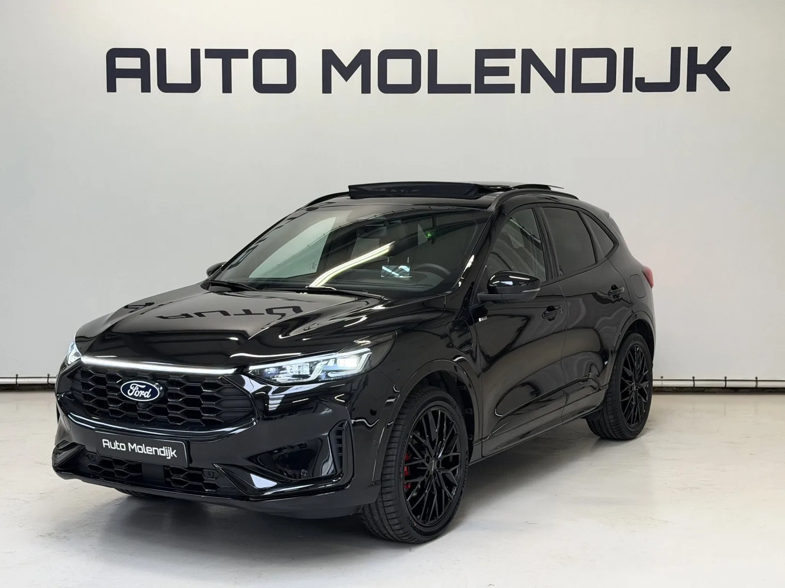 Ford Kuga (2024) — foto 1
