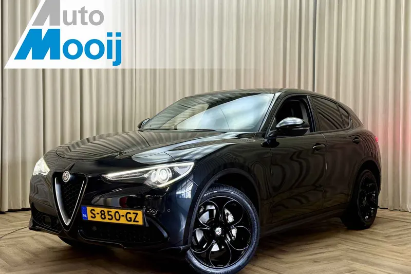 Alfa Romeo Stelvio (2018)