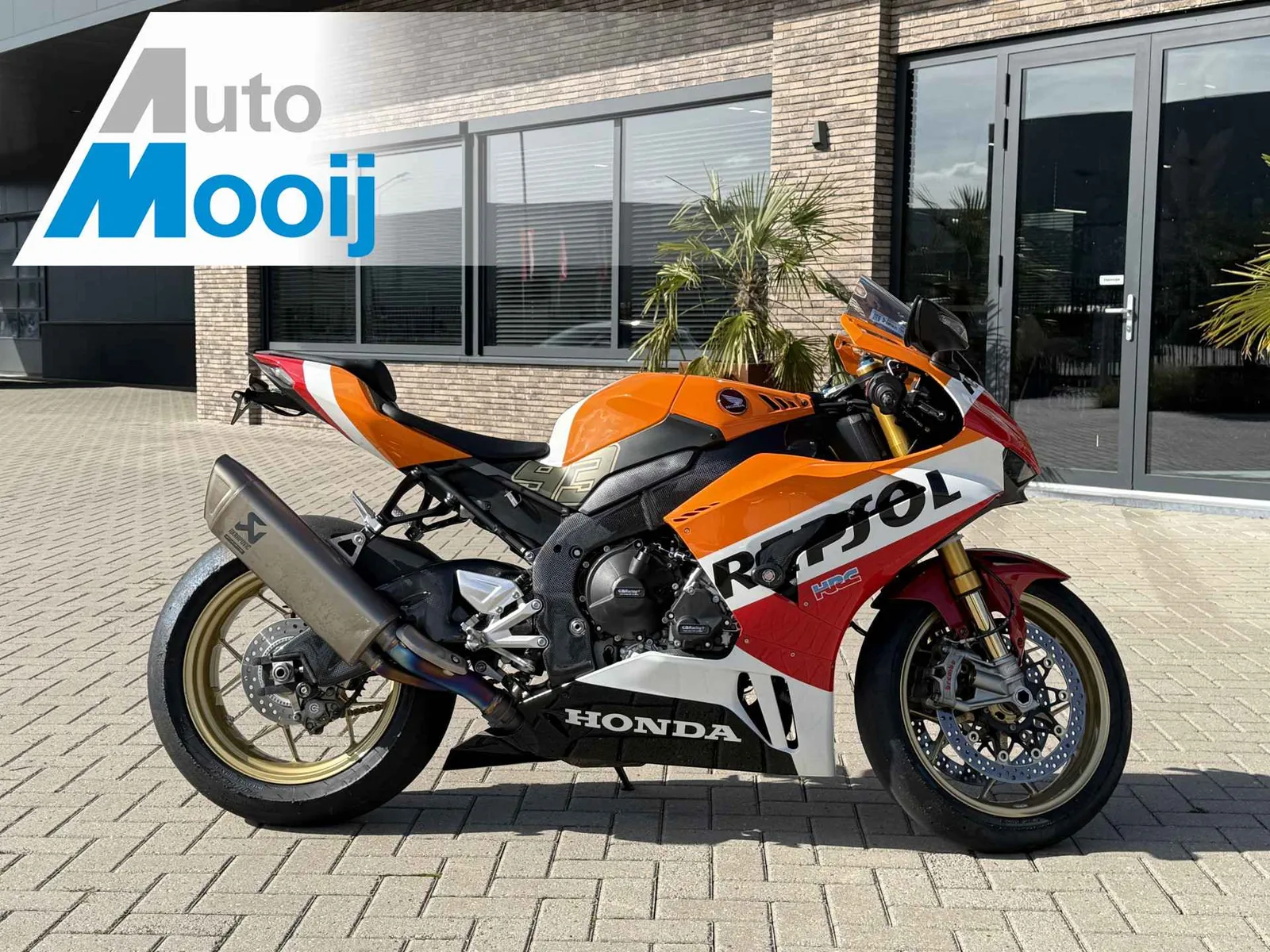 Honda CBR1000RR R Fireblade (2022) — foto 1