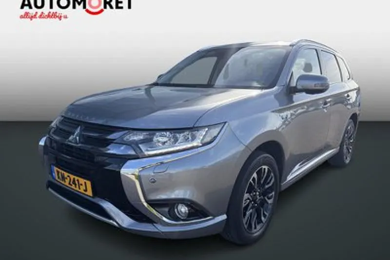 Mitsubishi Outlander (2015)