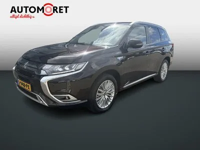Mitsubishi Outlander (2018) — foto 1