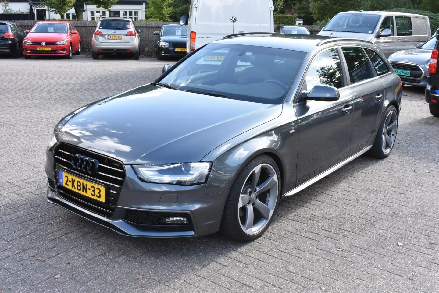Audi A4 (2013) — foto 1