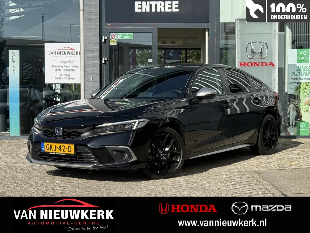 Honda Civic (2024) — foto 1