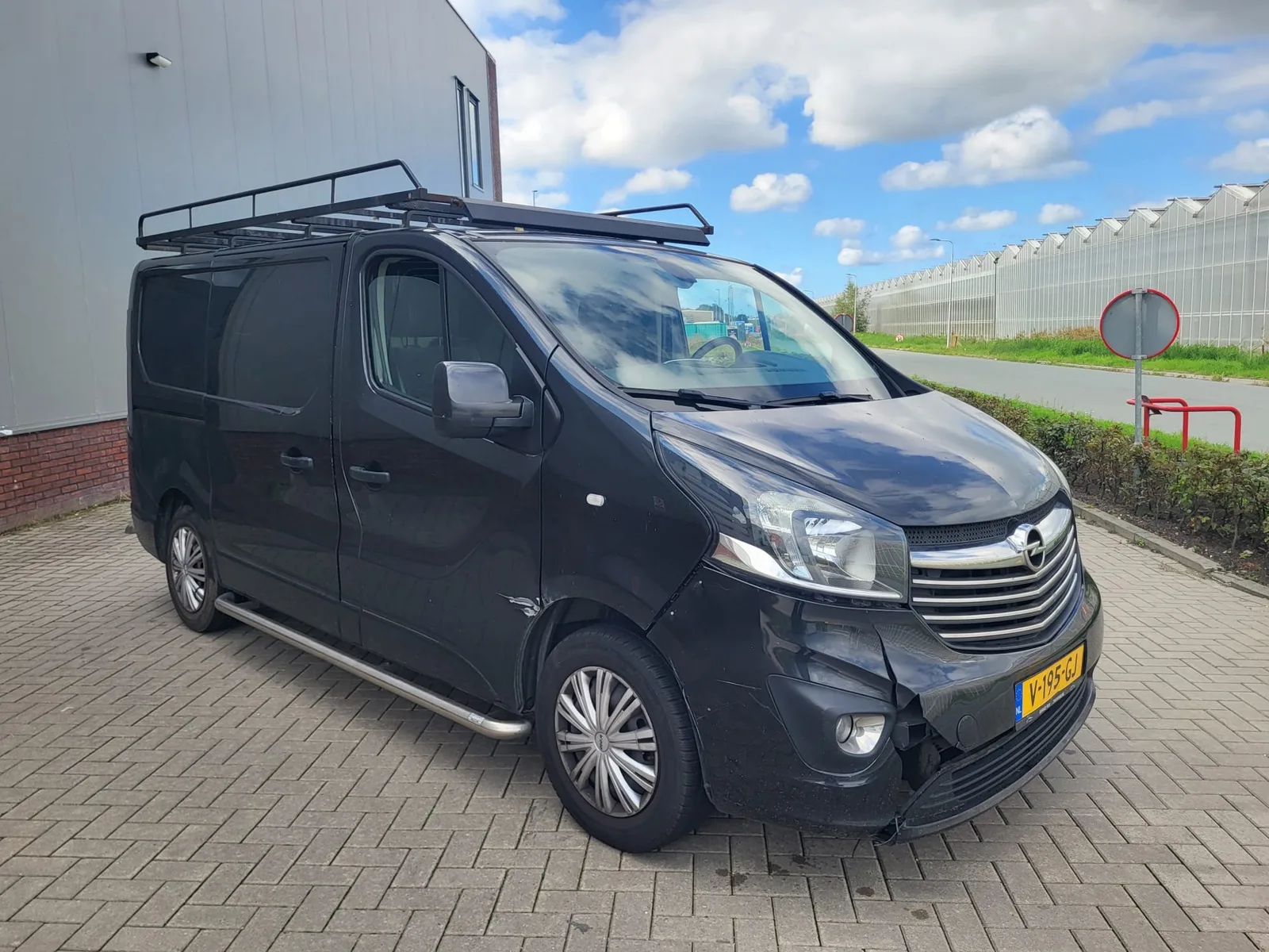 Opel Vivaro (2017) — foto 1