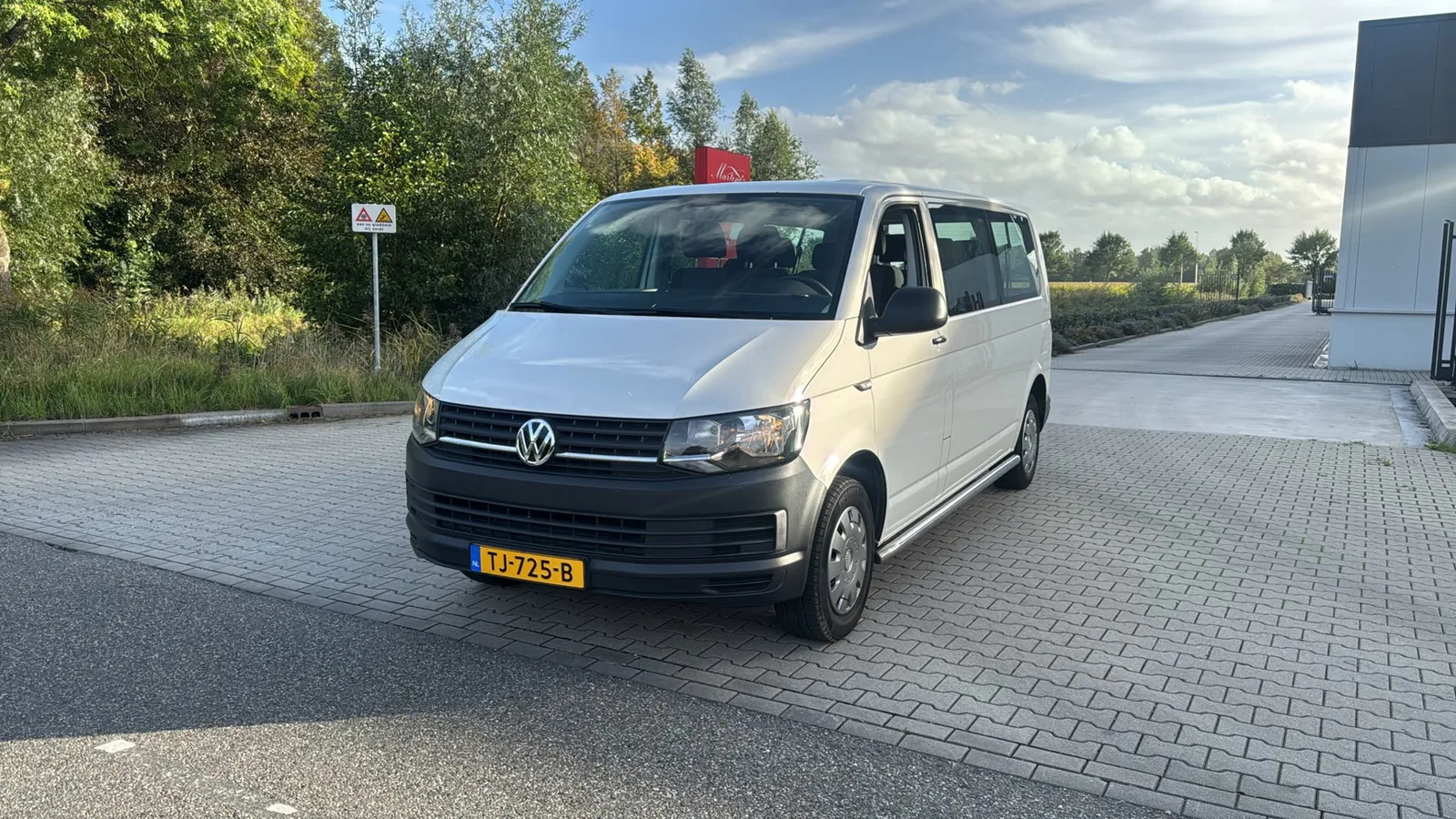 Volkswagen Transporter (2018) — foto 1
