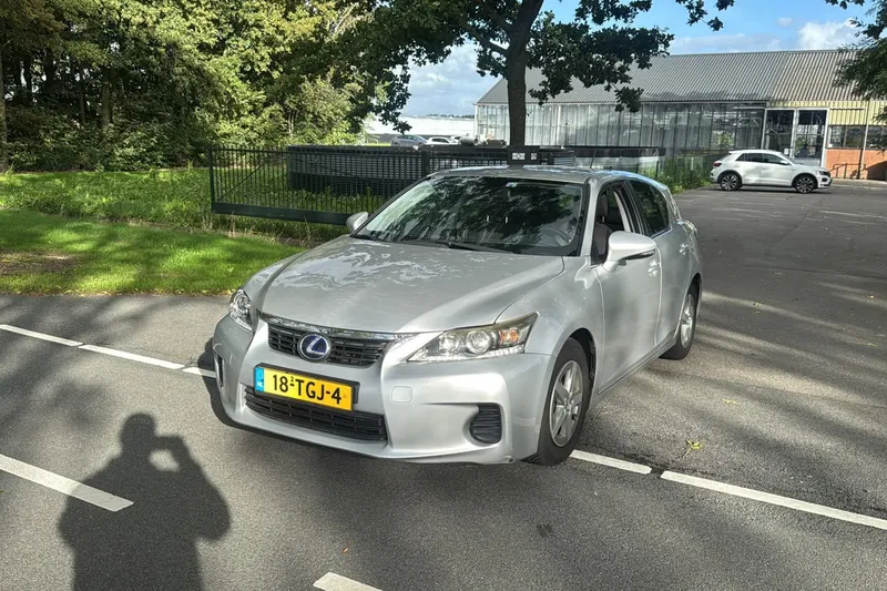 Lexus CT (2012)
