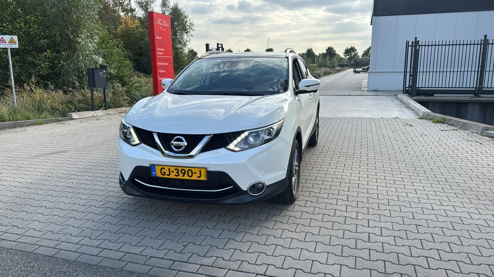 Nissan Qashqai (2015) — foto 1