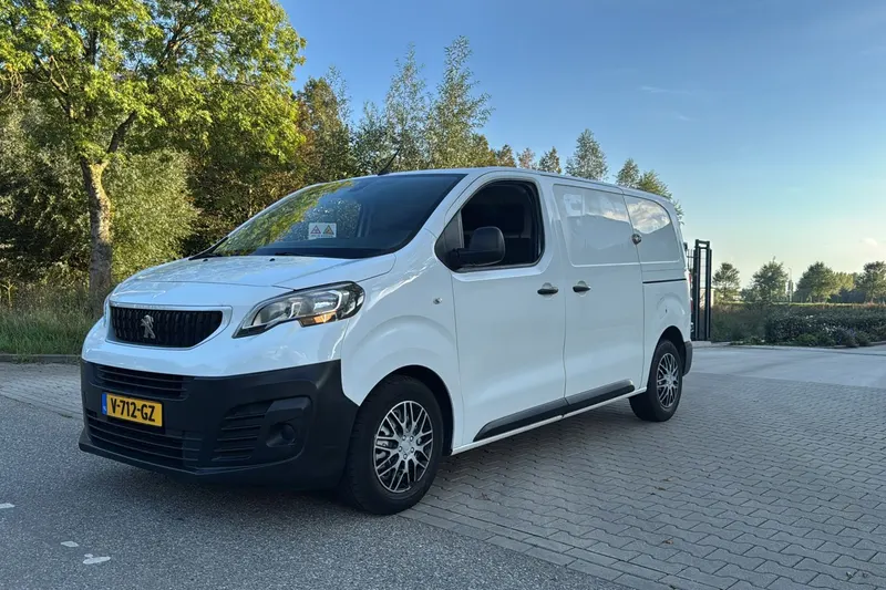 Peugeot Expert (2017)