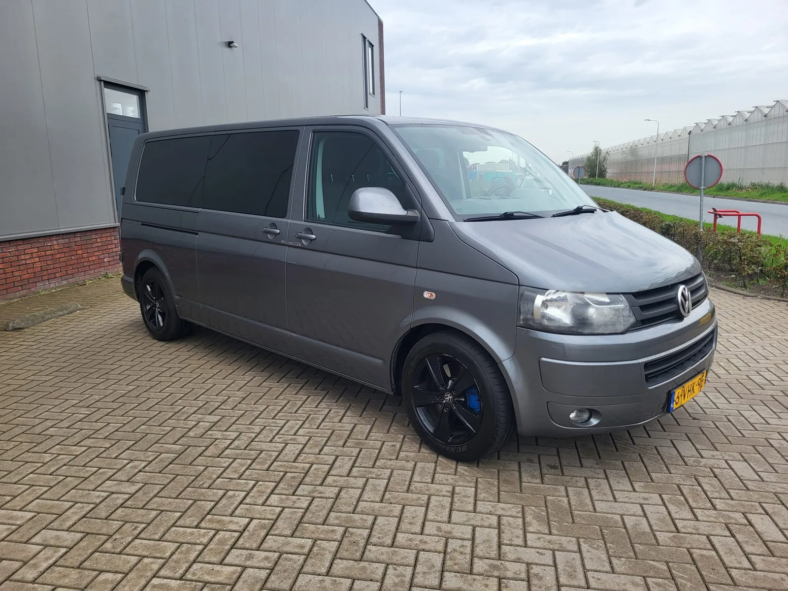 Volkswagen Transporter (2010) — foto 1