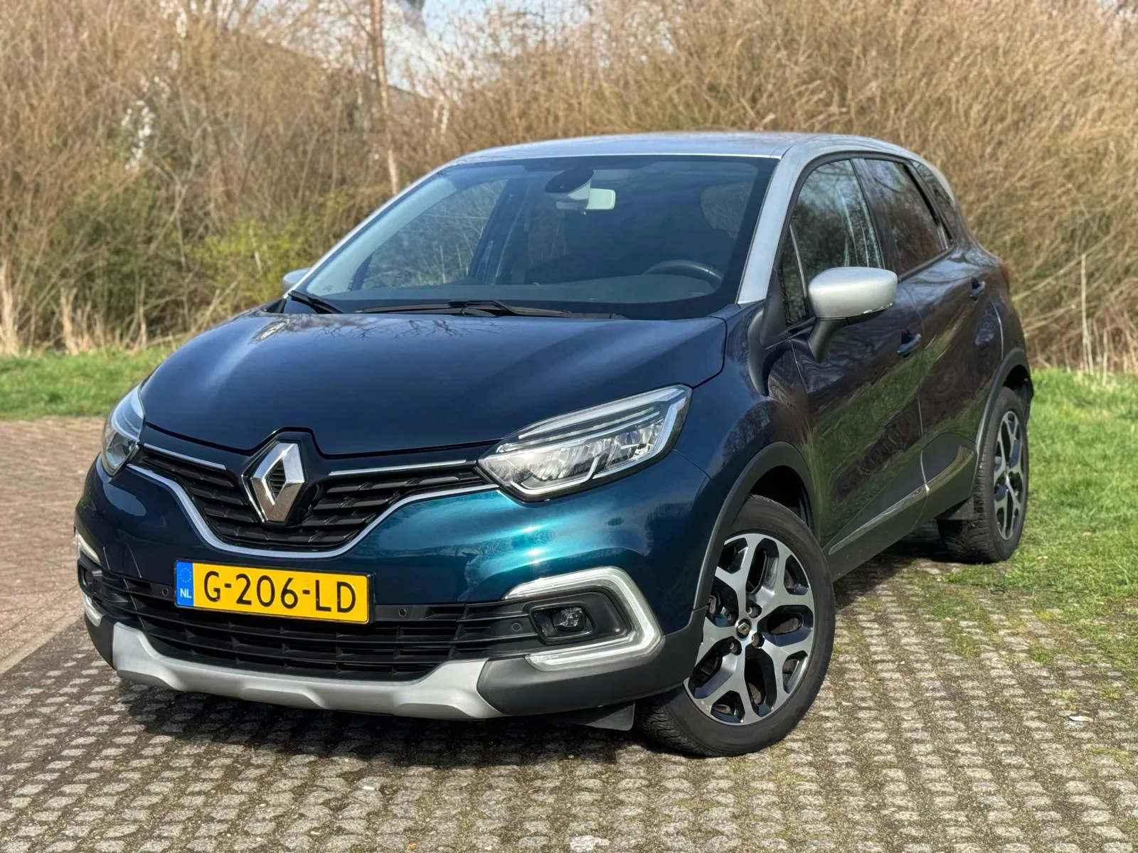 Renault Captur (2019) — foto 1