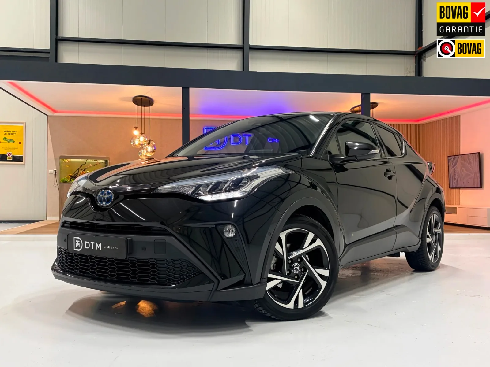 Toyota C-HR (2023) — foto 1