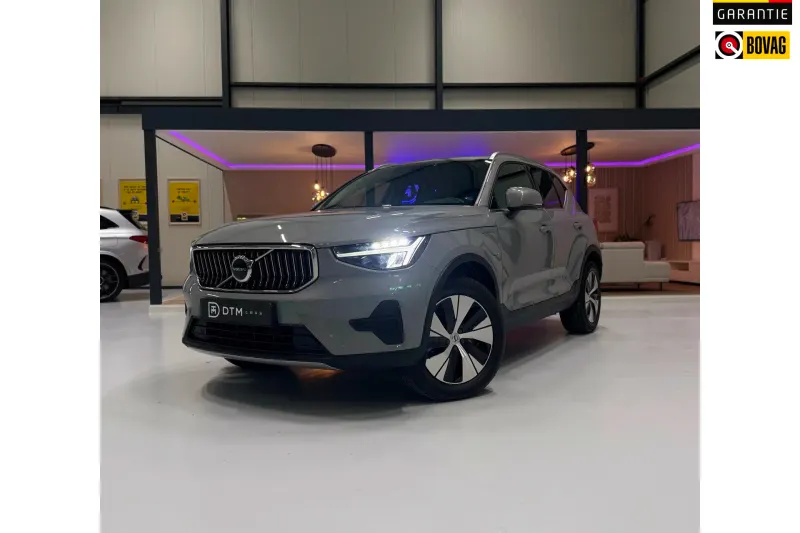 Volvo XC40 (2023)